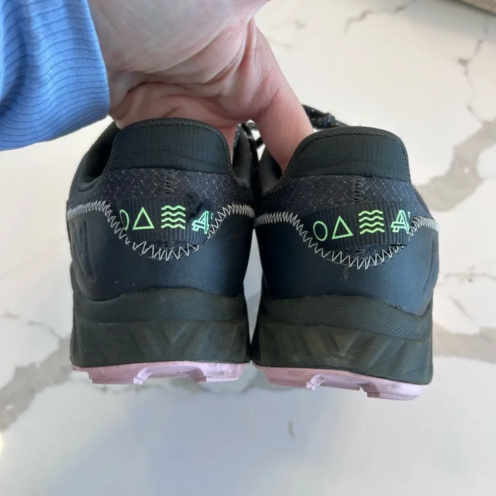 New Balance Gray Pink Fuel Cell Tennis Shoes